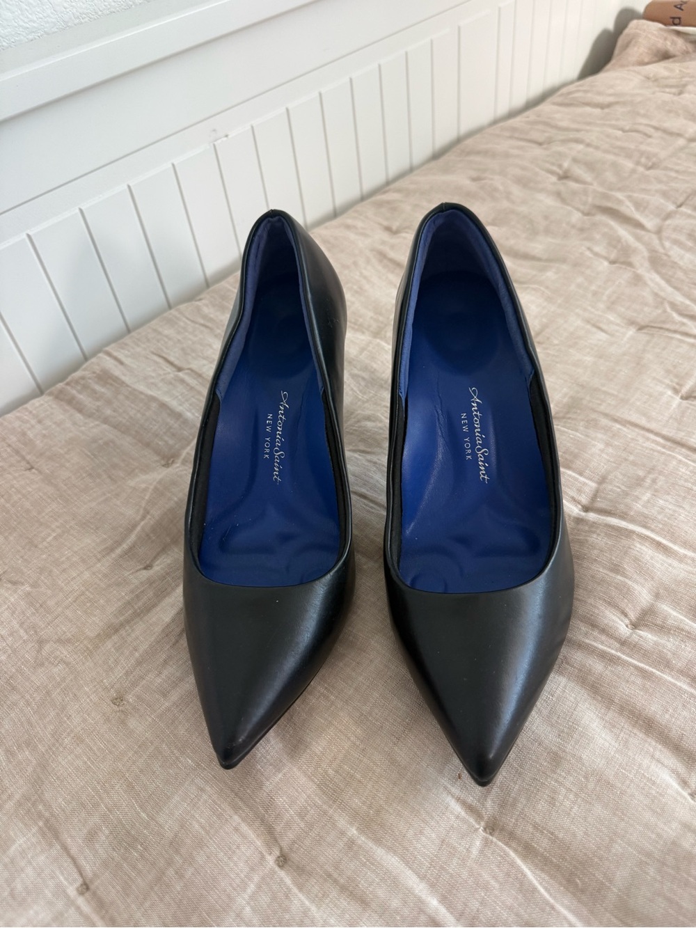 Antonia Saint New York heels Size 7.5